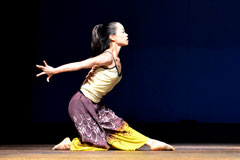 "YosakoiSoram"Alunos de Nippo.