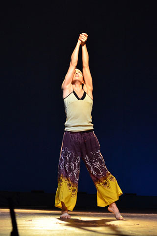 "YosakoiSoram"Alunos de Nippo.