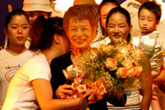 "YosakoiSoram"Alunos de Nippo.